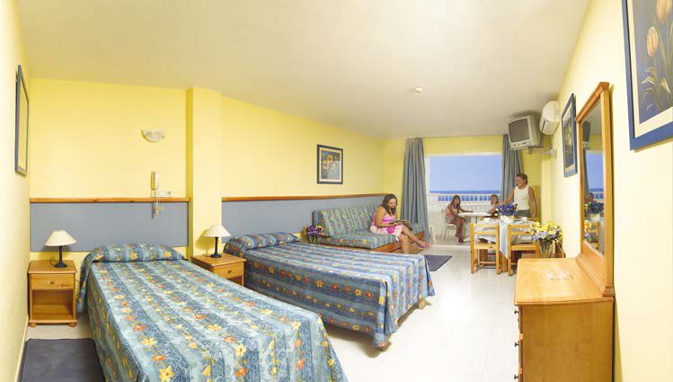 Hotel Apartamentos Vibra Lux Mar İbiza Kenti Oda fotoğraf