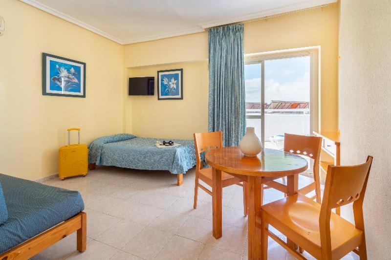 Hotel Apartamentos Vibra Lux Mar İbiza Kenti Oda fotoğraf